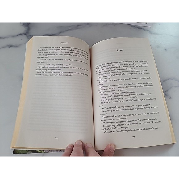 The First Mistake Sandie Jones - Picture 4 of 10